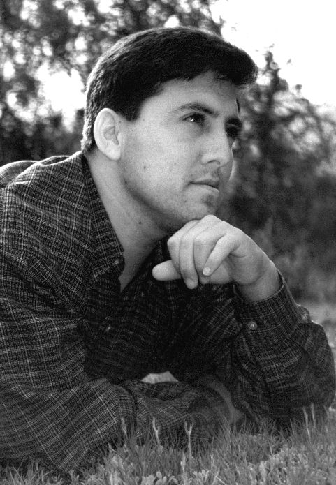 03.JPG (77806 bytes)